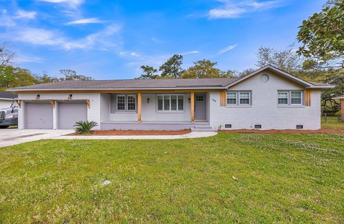 Charleston Casa | Waterfront Oasis w/Ocean Access Minutes from Folly Beach and Downtown