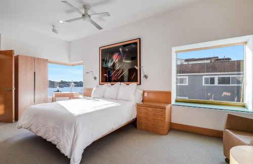 Balboa Island Casa | Waterfront Oasis w Pier Parking & Beach on Island