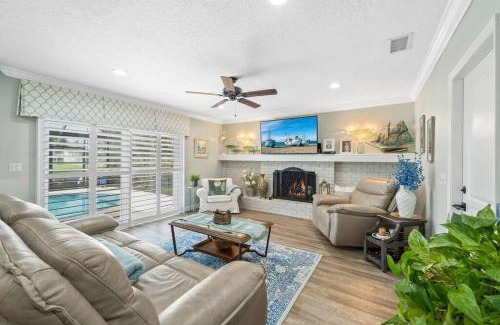 Merritt Island Casa | Waterfront Oasis with Private Heated Pool & Dock