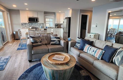 Anglesea Condominio | Waterfront Ocean & Bay, "New" No steps, Peaceful Views / 7+ Night Discounts