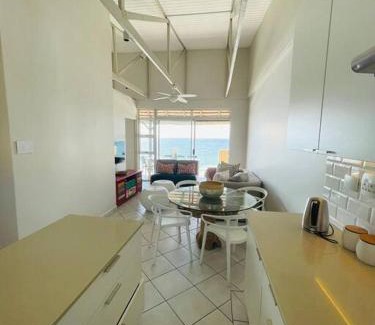 Selection Beach Apartamento | Waterfront Ocean Views