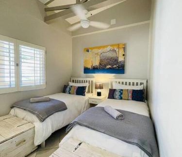 Selection Beach Apartamento | Waterfront Ocean Views
