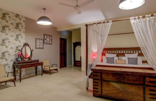Candolim Villa | Waterfront Ocean Villa