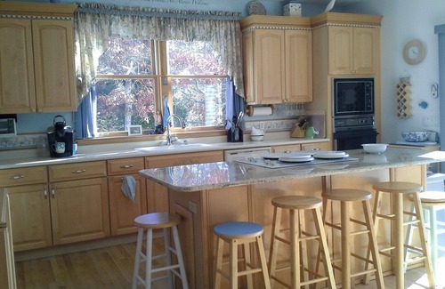 Yarmouth Port Casa | Waterfront Bass River Home, 4 habitaciones, 3 baños completos, Cen. C.A.