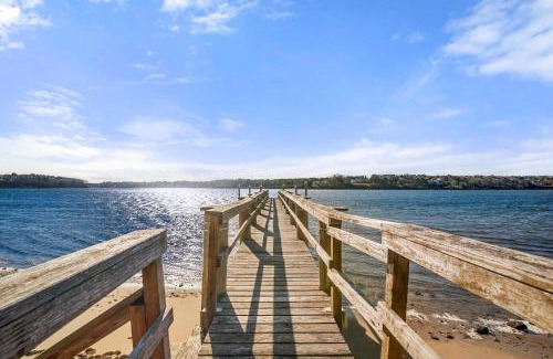 South Dennis Casa | Waterfront on Follins Pond