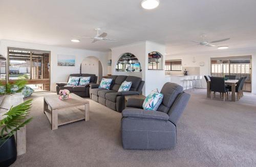 Forster Casa | Waterfront on Forster Keys