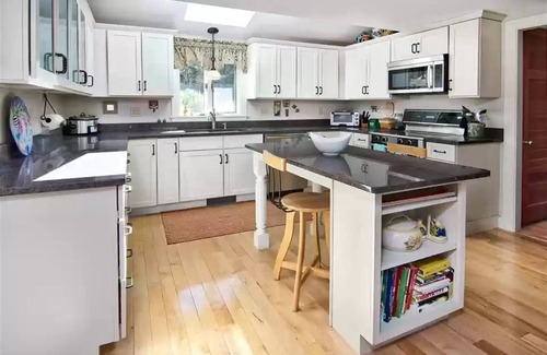 Windham Casa | Waterfront on Highland Lake in Windham