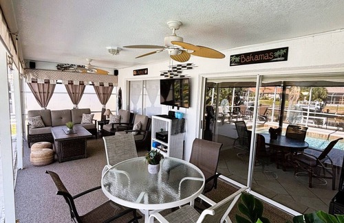 Port Charlotte Casa | Waterfront Paradise