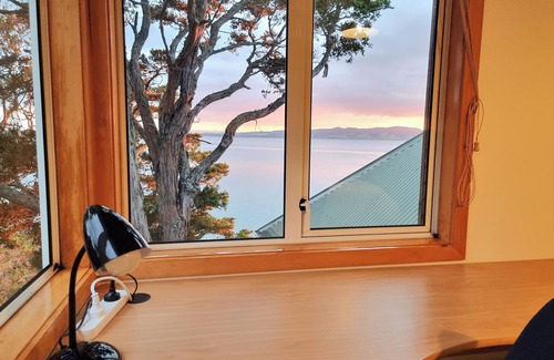 Tamaterau Casa | Waterfront Paradise - Tranquil Forest Hideaway with Stunning Harbour Views
