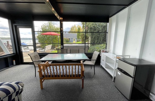 Canandaigua Casa | Waterfront Paradise con NUEVO Jacuzzi Spa!