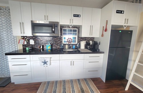 Miami-Dade County Cabaña | Waterfront Paradise w/Kayaks, Private Dock & BBQ