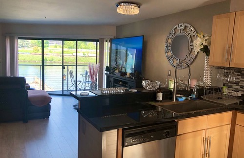 Pearl District Condominio | Waterfront Pearl, Great Views, w/ dedicated Parking
