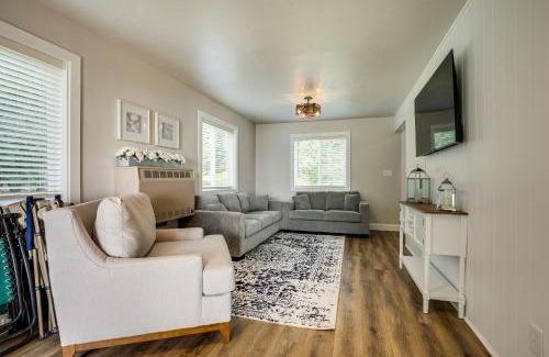Pelican Lake Casa | Waterfront Pelican Lake Cottage with Lake Access!