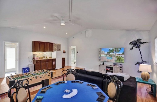 Dolphin Isles Casa | Waterfront | Pool | Game Room
