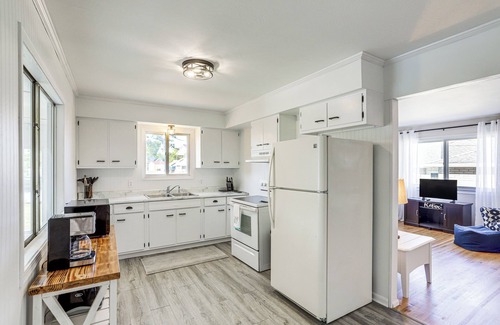 Port Clinton Cabaña | Waterfront Port Clinton Cottage: 5 Mi to Lake Erie