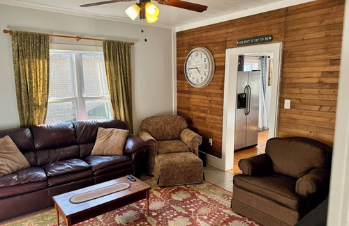 Dover Cabaña | Waterfront Private Retreat - Near Downtown