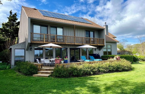 Shelter Island Casa | Waterfront Property on Shelter Island
