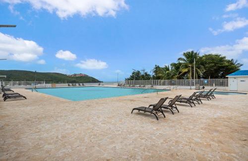 Sardinera Apartamento | Waterfront Property Balcony Marina Shared Pool