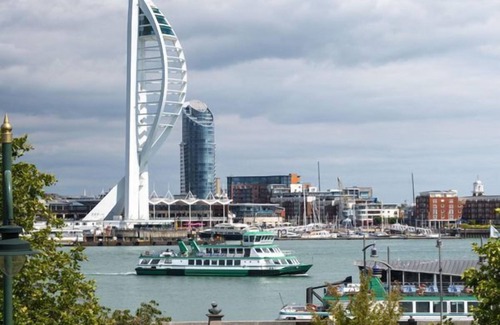 Gosport Apartamento | Waterfront Quay - Apartamento de 2 dormitorios con vistas al puerto para 4 personas (+2)