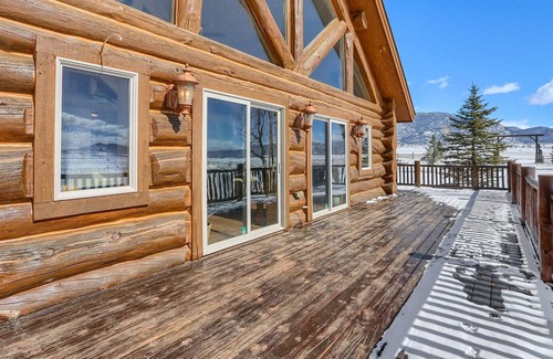 Lake George Casa | Waterfront Ranch Cabin w/Jacuzzi & Mountain Views