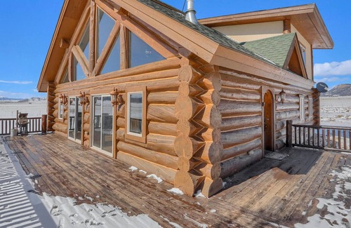 Lake George Casa | Waterfront Ranch Cabin w/Jacuzzi & Mountain Views