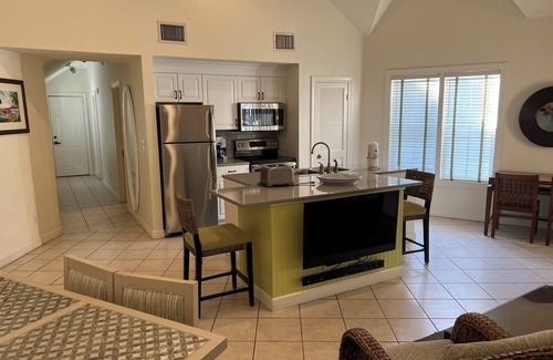 Truman Annex Complejo | Waterfront Resort, Fantasy Fest, Old Town, 7 Nights, Pool, Hot Tub, Hyatt