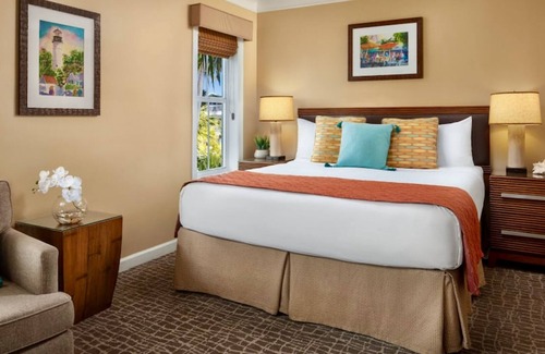 Truman Annex Complejo | Waterfront Resort, Old Town, Hyatt, 7 Nights, Sleeps 4, Pool, Hot Tub, Courtyard