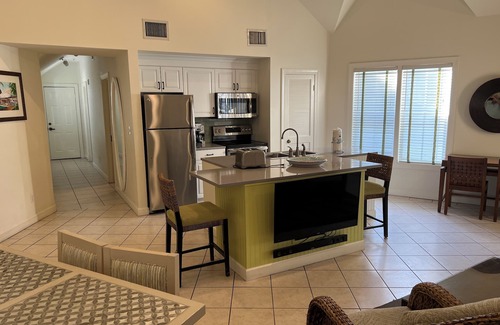 Truman Annex Complejo | Waterfront Resort, Songwriter’s Fest, Old Town, Sleeps 4, Swimming Pool, Hot Tub