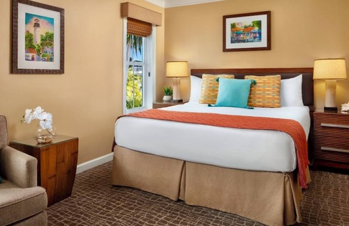 Truman Annex Complejo | Waterfront Resort, Songwriter’s Fest, Old Town, Sleeps 2, Swimming Pool, Hot Tub