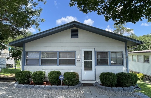 Goodsprings Cabina | Waterfront Retreat on Bankhead Lake