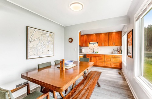 Lakebay Casa | Waterfront retreat with private beach, firepit, kayaks/SUP, EV charger & grill