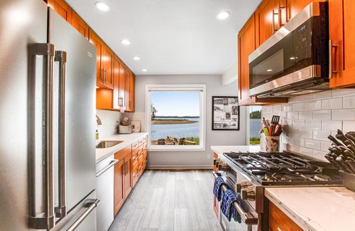 Lakebay Casa | Waterfront retreat with private beach, firepit, kayaks/SUP, EV charger & grill