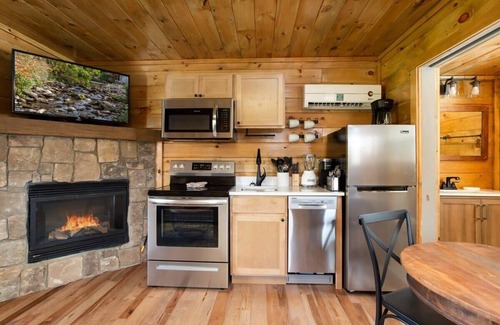 Gatlinburg Cabina | Waterfront/Roaring Fork/Walk2DwTwn Gatlinburg