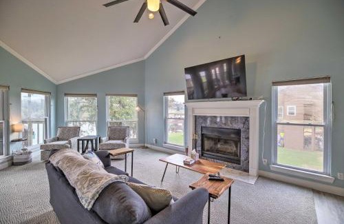 Barrett Casa | Waterfront San Jacinto River Home with Boat Slip!
