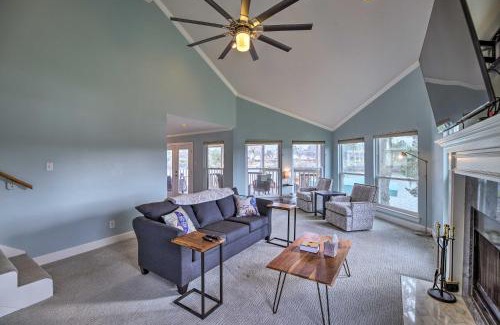 Barrett Casa | Waterfront San Jacinto River Home with Boat Slip!