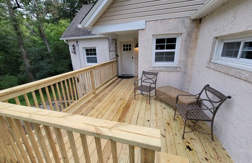 Earlville Casa | Waterfront & Serene w/King Bed