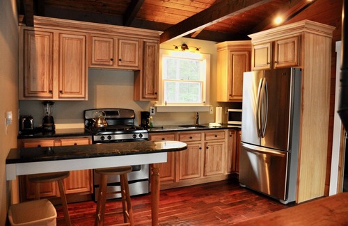 Meredith Casa | Waterfront Spacious 7-bedroom house with AC, WiFi in pleasant Meredith