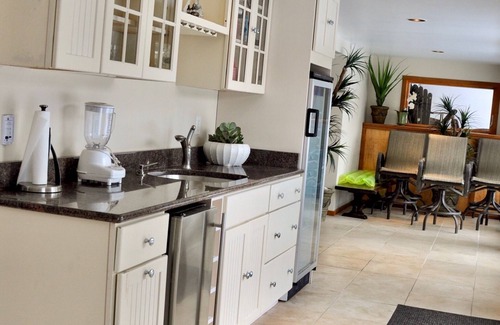 Meredith Casa | Waterfront Spacious 7-bedroom house with AC, WiFi in pleasant Meredith
