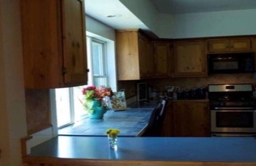 Frankfort Casa | Waterfront Stream Gambrel