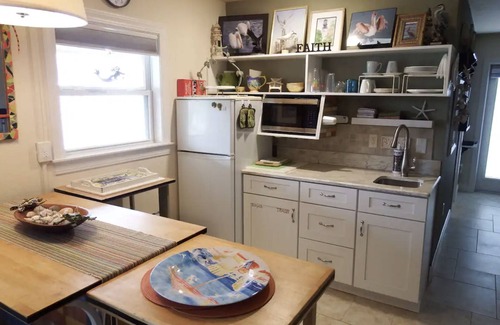 Palmetto Apartamento | Waterfront Studio apartment to relax/work on Snead Island, near Bradenton, Fl
