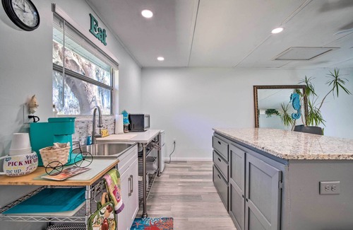 Fellowship Apartamento | Waterfront Studio w/ Dock Access in Inglis!