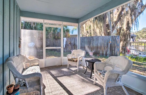Fellowship Apartamento | Waterfront Studio with Dock Access in Inglis!