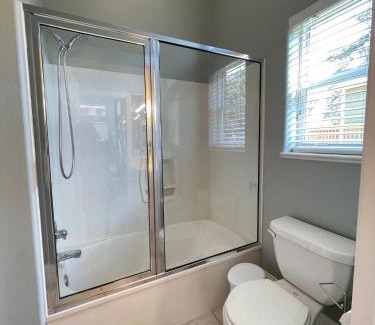 Freeport Apartamento | Waterfront Suite with Pool & Dock