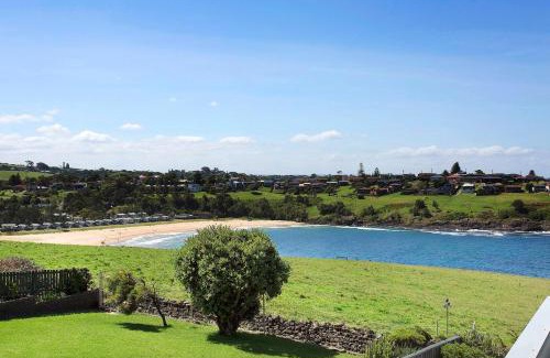 Kiama Heights Villa | Waterfront - The Beach Kiama