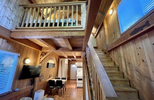 Ucluelet Casa | Waterfront Timber Frame Cottage!