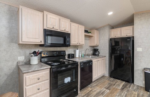 Seabrook Casa | Waterfront Tiny Home 1bedroom