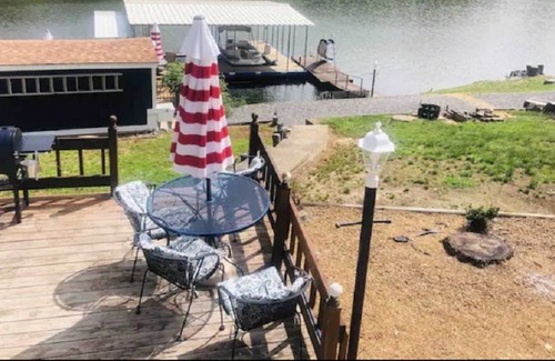Marion Casa | Waterfront Tranquility with lots of extras!!!