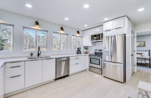Troy Casa | Waterfront Troy Home w/ Private Boat Dock!
