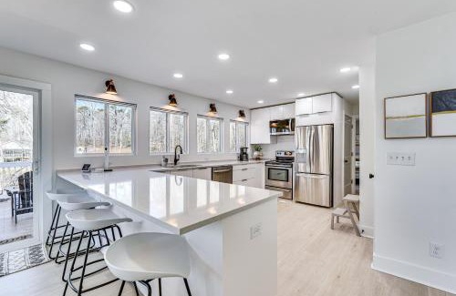 Troy Casa | Waterfront Troy Home with Private Boat Dock!