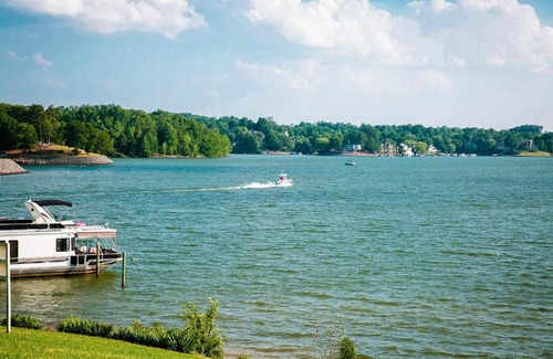 Steele Creek Casa | Waterfront Two Bedroom #14 at Long Cove Resort
